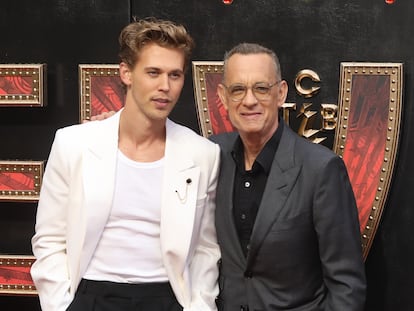 Austin Butler y Tom Hanks (a la derecha), en la proyección de 'Elvis' el 31 de mayo de 2022 en Londres.