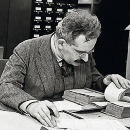 Walter Benjamin, a la Biblioteca Nacional de França a París el1939.