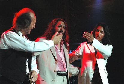 El 16 de julio Paco de Lucía, Diego el Cigala y Farruquito cerraron la edición 2006 del Festival de Montreux, Francia. Un final apoteósico que derivó en una improvisada jam-session en el Montreux Jazz Café con Farruquito a la batería junto a músicos americanos de blues y jazz.