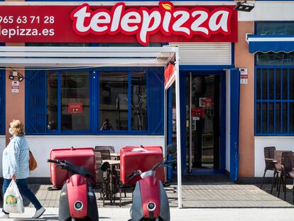 Exterior de un restaurante de Telepizza.