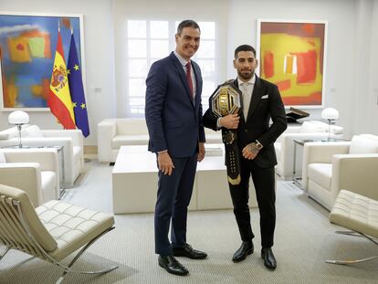 Pedro Sánchez recibía este martes en La Moncloa al campeón de la UFC en la categoría de peso pluma, Ilia Topuria.