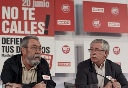 Los secretarios generales de UGT, Cándido Méndez, y CCOO, Ignacio Fernández Toxo.