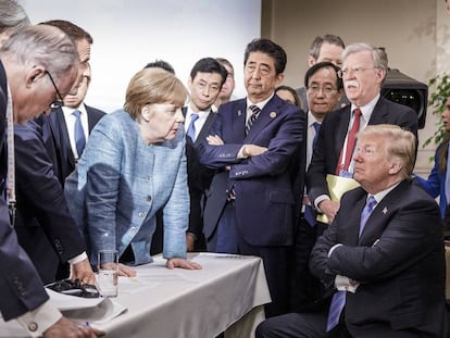 A já icônica foto do Trump no G7