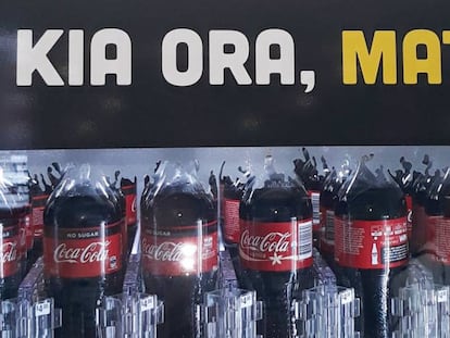 Máquina expendedora de Coca-Cola en Nueva Zelanda, en una fotografía publicada en Twitter.