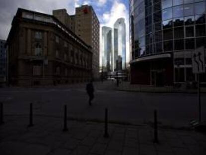 Vista de las torres gemelas que albergan la sede del primer banco alemán, Deutsche Bank, en Fráncfort (Alemania).