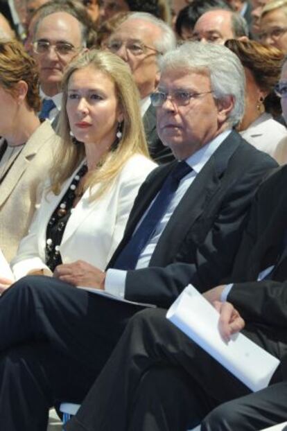 María del Mar García vaquero y su ahora marido, el expresidente Felipe  González, fotografiados en mayo de 2011 en Madrid.