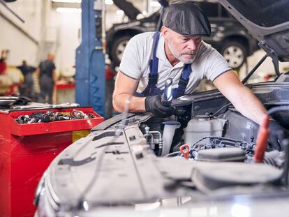 Los autónomos de talleres de coche han reducido su carga de trabajo