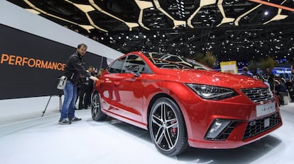 Un modelo de Seat, en el Salón del Automóvil de Ginebra.