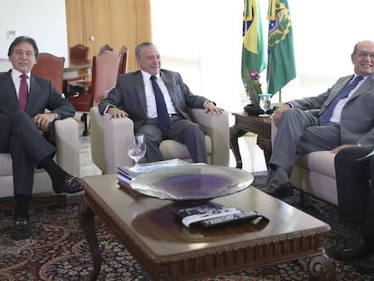 Eun&iacute;cio, Temer, Mendes e Maia no Planalto.