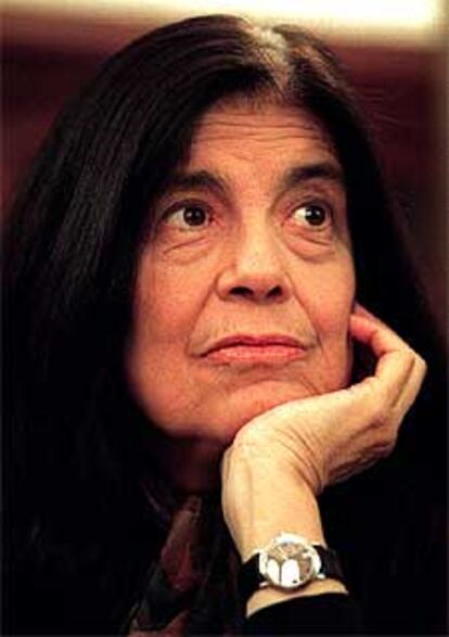 Susan Sontag fotografiada ayer en Madrid.