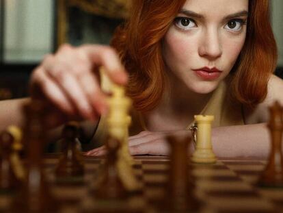 Imatge promocional de la sèrie 'Gambito de dama', de Netflix. 