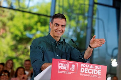 Pedro Sánchez, durante un acto de campaña de las elecciones autonómicas en el País Vasco.