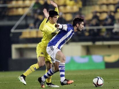 Gerard Moreno persigue a Bergara.