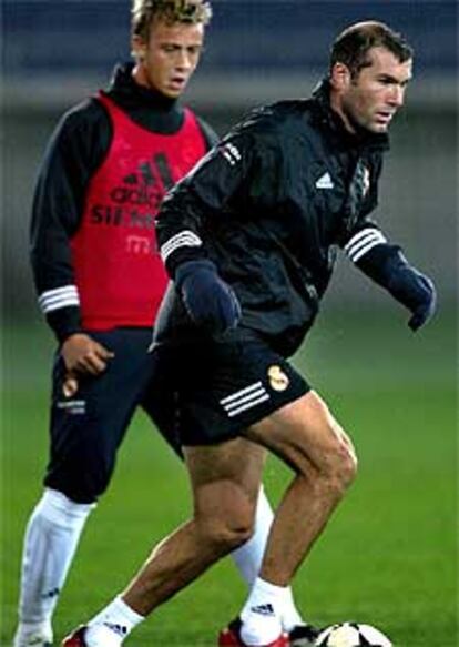 Guti y Zidane, juntos en un entrenamiento.