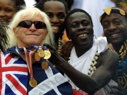 Jimmy Savile, em 2002, durante as comemorações do Jubileu de Ouro, em Londres.