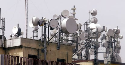 Antenas de telefonía móvil.