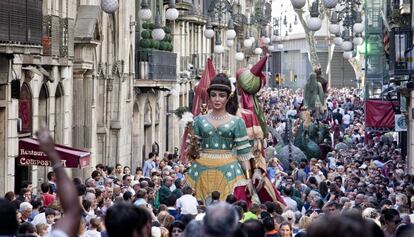 Passejades dels gegants per la Merc&egrave;. 