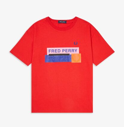 Esta camiseta pertenece a la colección Colour Block de Fred Perry.