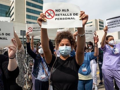 Protesta de sanitarios en el hospital La Fe de Valencia, en 2021.