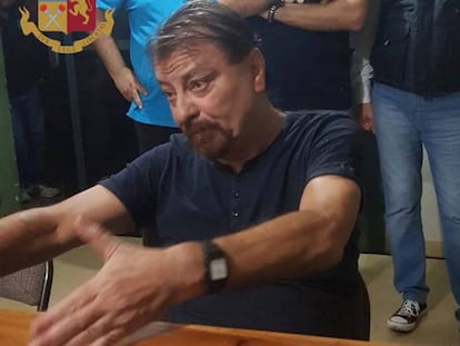 Cesare Battisti, na sede da polícia boliviana em Santa Cruz de La Sierra.