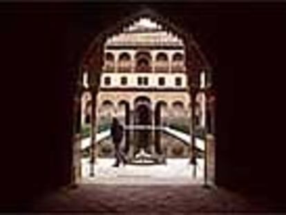 Patio de los Arrayanes, en la Alhambra de Granada