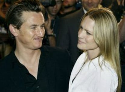 Sean Penn y Robin Wright, cuando eran matrimonio.