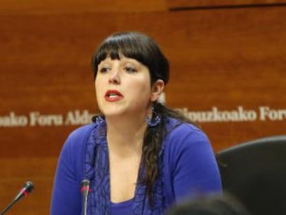 Larraitz Ugarte, portavoz de la Diputación de Gipuzkoa, en la rueda de prensa de este martes.