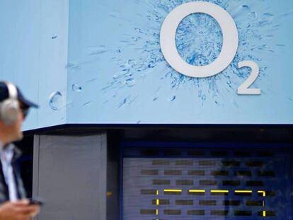 El regulador británico multa a O2 con 11,9 millones por cobros indebidos a clientes