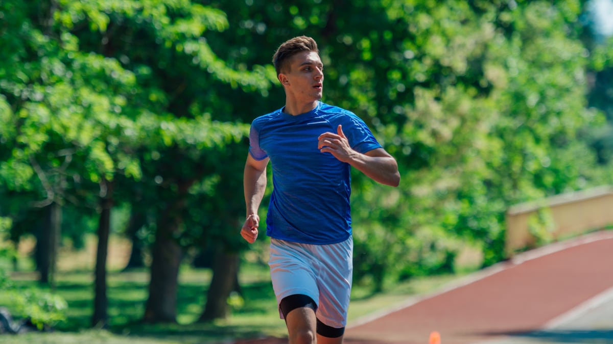 La camiseta deportiva de secado rápido que arrasa en Amazon