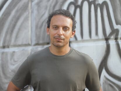 Música rebelde, urbanismo y movimientos políticos