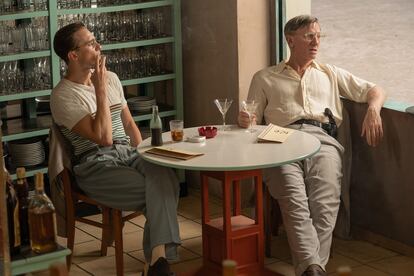Drew Starkey y Daniel Craig en una escena de 'Queer', de Luca Guadagnino.