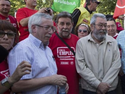 Fern&aacute;ndez Toxo, Fern&aacute;ndez Sevilla, M&eacute;ndez y Carbonero, en un acto en Sevilla.