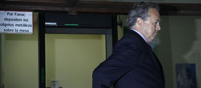 El expresidente de Invercaria Tomás Pérez Sauquillo, en los juzgados.