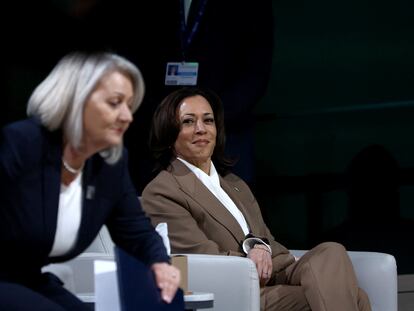 La vicepresidenta de Estados Unidos, Kamala Harris, en un acto en la COP28 de Dubái.