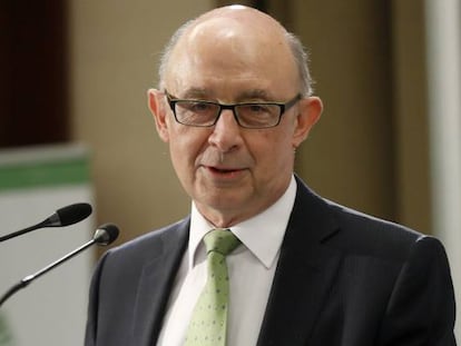 El ministro de Hacienda y Función Pública, Cristóbal Montoro, hoy durante su intervención en un desayuno informativo.