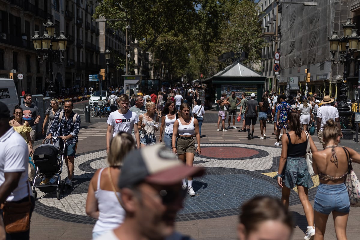 España: 185.000 extranjeros residentes tras nueva ley migratoria