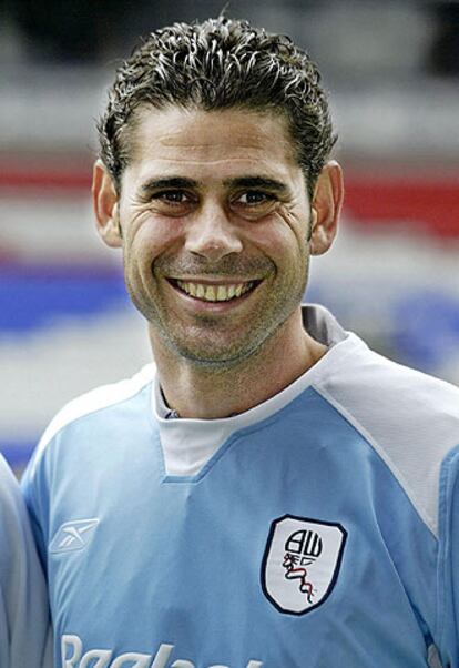 Hierro, con la camiseta del Bolton.