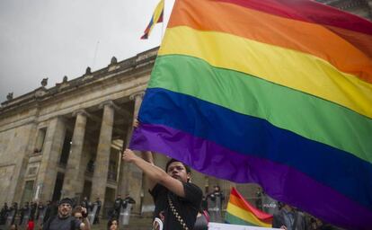 Una manifestaci&oacute;n de la comunidad LGTBI en Bogot&aacute;, en el a&ntilde;o 2013.