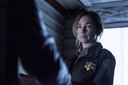 Julianne Nicholson en 'Eyewitness'.