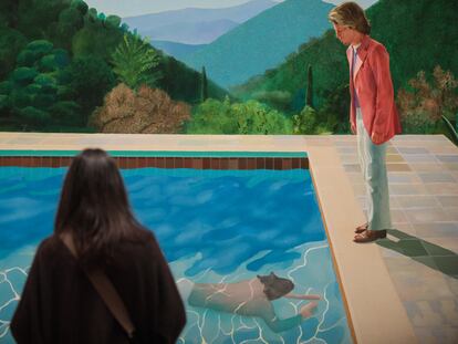 La obra 'Portrait of an Artist (Pool with Two Figures)', de David Hockney, expuesta en la Tate Britain, en Londres, en 2017.