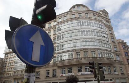 Edificio de Fenosa en A Coru&ntilde;a, declarado ilegal por el Tribunal Supremo y pendiente de derribo.