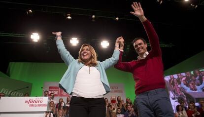 Pedro S&aacute;nchez y Susana D&iacute;az en el mitin de M&aacute;laga. 