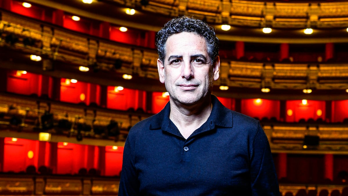 Juan Diego Flórez: “Los que de verdad saben de ópera están sentados en los asientos más baratos. Los otros van a mostrarse”