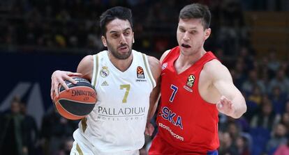 Campazzo choca contra Ukhov