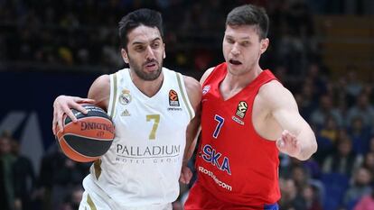 Campazzo choca contra Ukhov