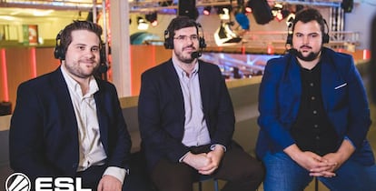 Akawonder, Kuentin y x9nium, de casters de ESL Masters HearthStone T1.