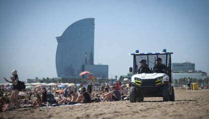 Patrulla de la Unidad de Playas de la Guardia Urbana de Barcelona.