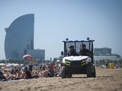 Patrulla de la Unidad de Playas de la Guardia Urbana de Barcelona.