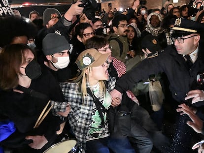 Police arrested over 100 students at NYU demonstrating in solidarity with students at Columbia University and to oppose Israel's attacks on Gaza.