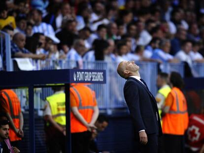 Zinedine Zidane, durante el partido contra el M&aacute;laga en La Rosaleda.